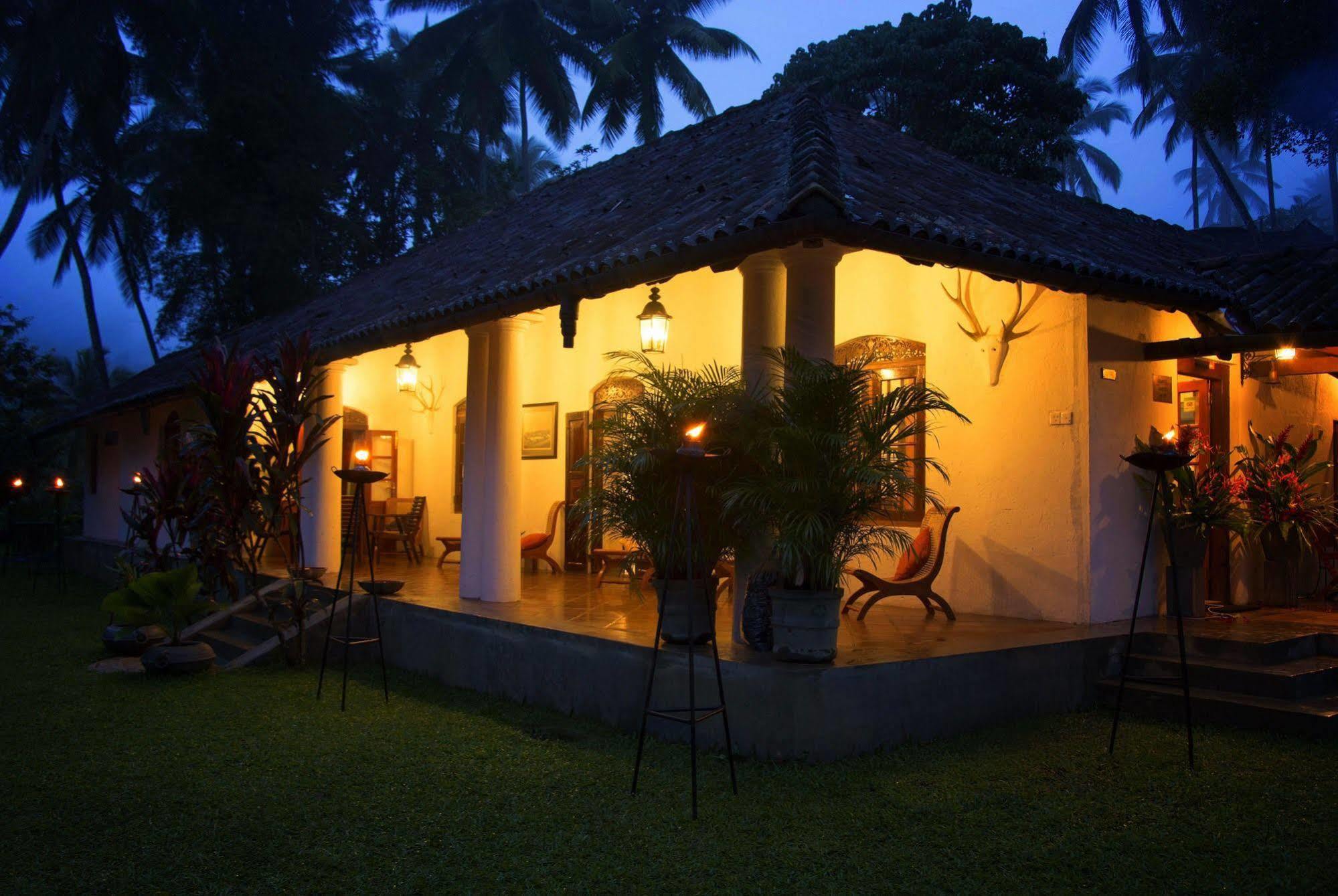 Athulya Villas Kandy Exterior foto